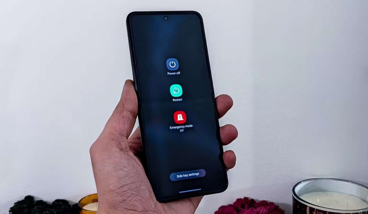 How to Power Off your Samsung Flip 6 Using the Side Key Functions
